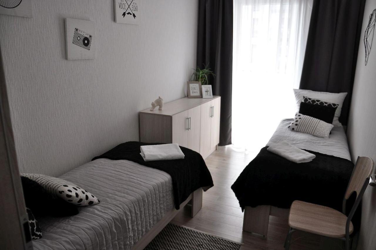 Q Apart Gold-Trzy Pokoje, Manufaktura, Klimatyzacja I Garaz Gratis, Tv Max, Fv, Gwarancja Zadowolenia Łódź Exterior foto
