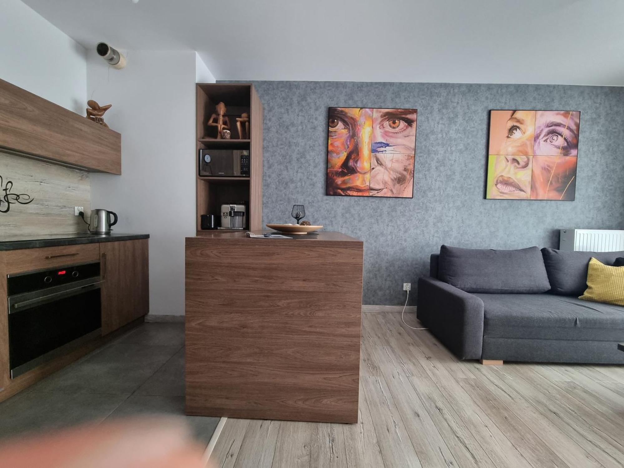 Q Apart Gold-Trzy Pokoje, Manufaktura, Klimatyzacja I Garaz Gratis, Tv Max, Fv, Gwarancja Zadowolenia Łódź Exterior foto